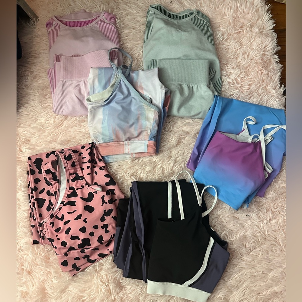 Medium activewear sets bundle